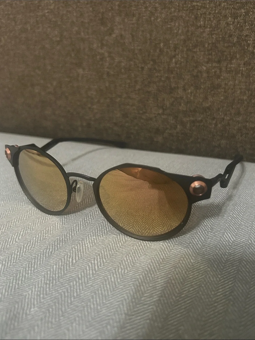 Oakley Deadbolt Black frame/ Prizm Pol rose gold lens. Unused